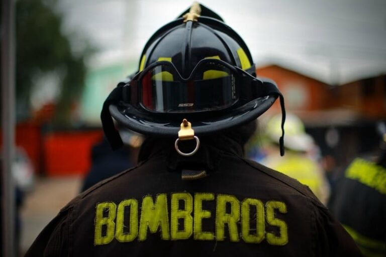Prisión preventiva para exbombero acusado de generar incendio forestal en Coronel