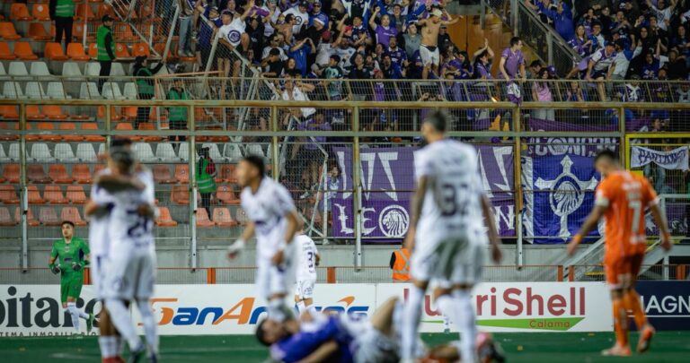 Ruge nuevamente: Deportes Concepción derrota a Cobreloa y regresa a Primera tras 18 años