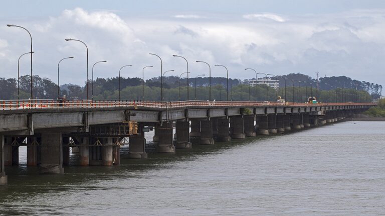 MOP iniciará licitación para estudio que definirá reposición del Puente Juan Pablo II en Concepción
