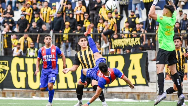 Vial arranca con carácter: vence a Iberia pese a jugar gran parte del partido con uno menos