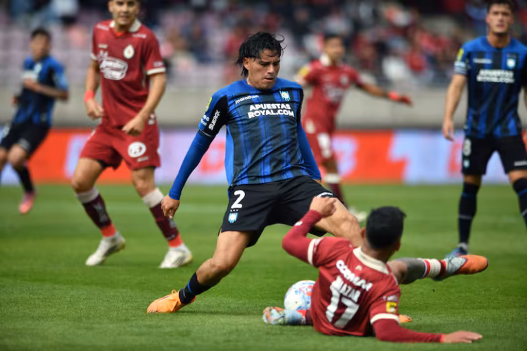 Huachipato empata ante La Serena en duelo marcado por el VAR