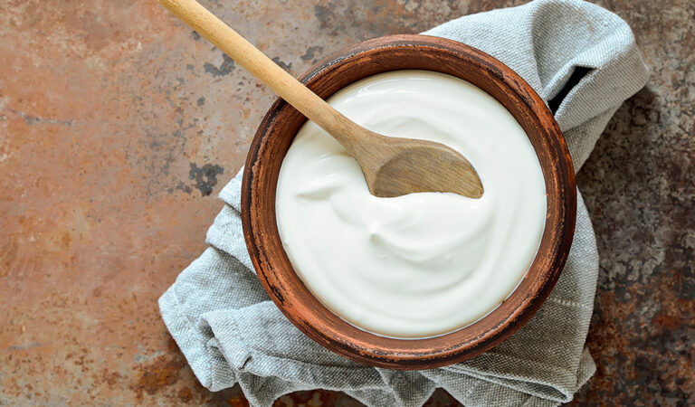 El yogur entero recupera terreno tras años bajo el estigma de las grasas